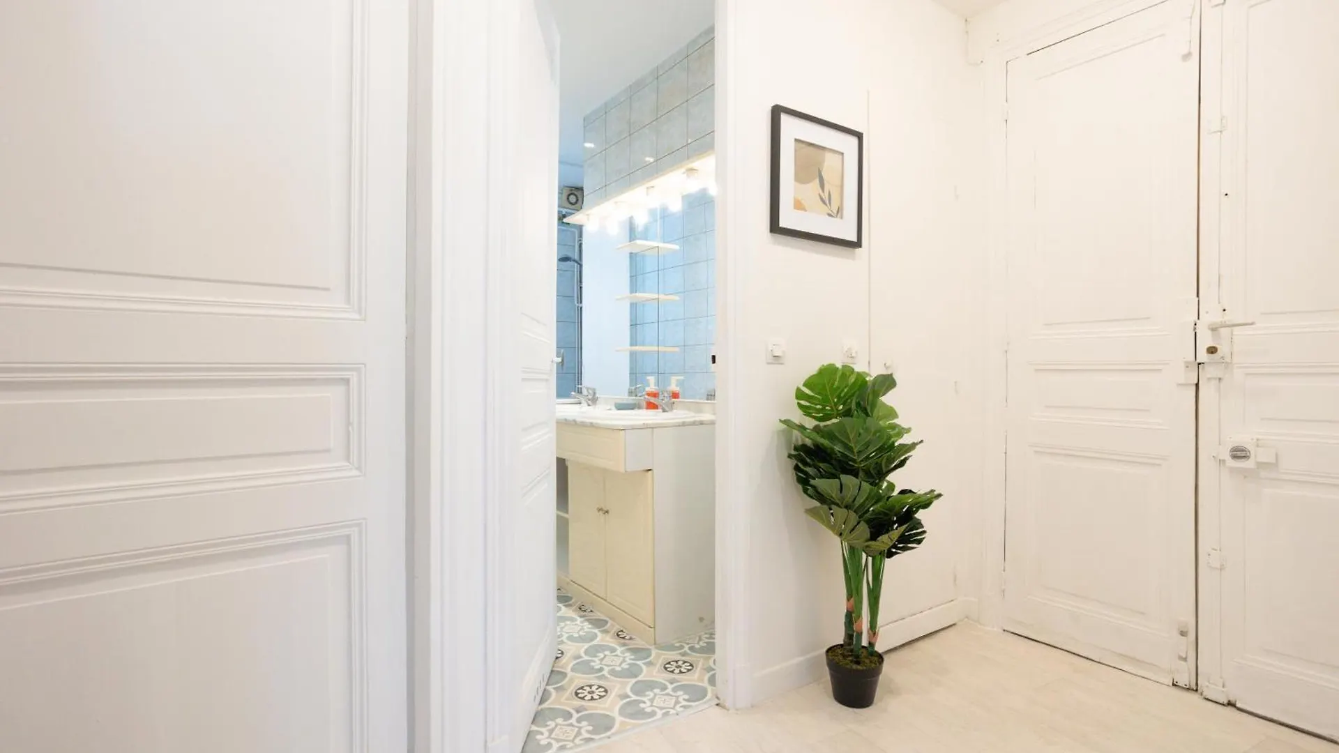 Luxury Parisian Notre Dame Saint Germain Des Pres